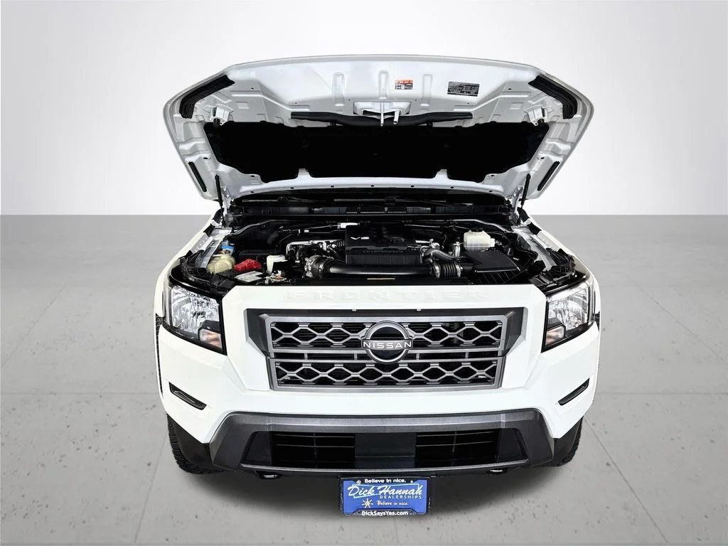 Used 2022 White Nissan SV image 21