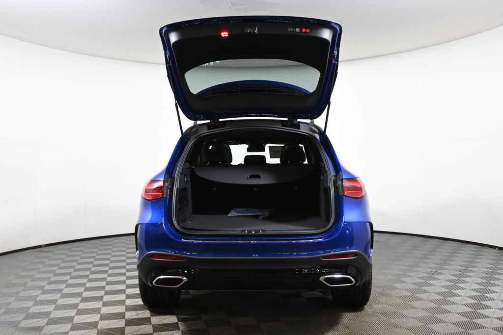 Used 2026 Starling Blue Metallic Mercedes-Benz GLC 300 image 28