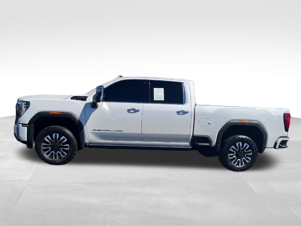 Used 2024 White GMC Denali Ultimate image 2
