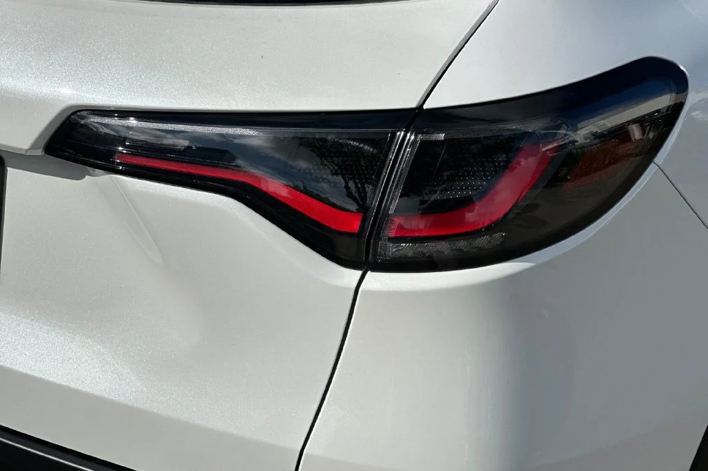 New 2027 Platinum White Pearl Honda LX image 21