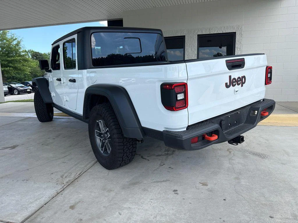 Used 2026 Bright White Clearcoat Jeep Mojave 4x4 image 6