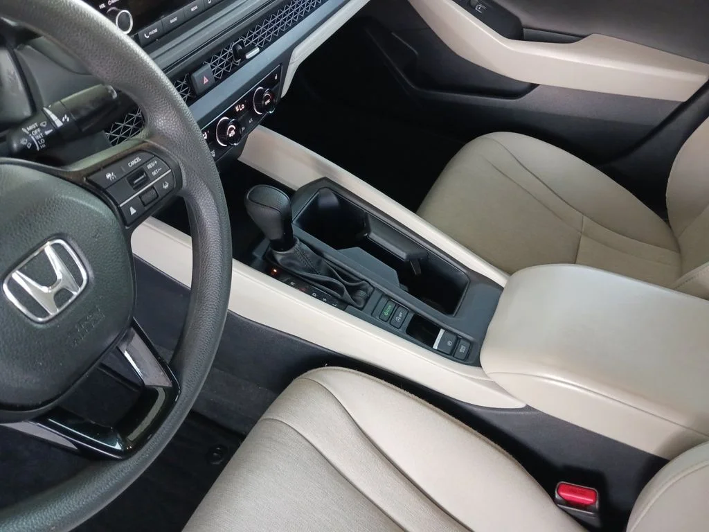 Used 2023 Gray Honda EX image 11