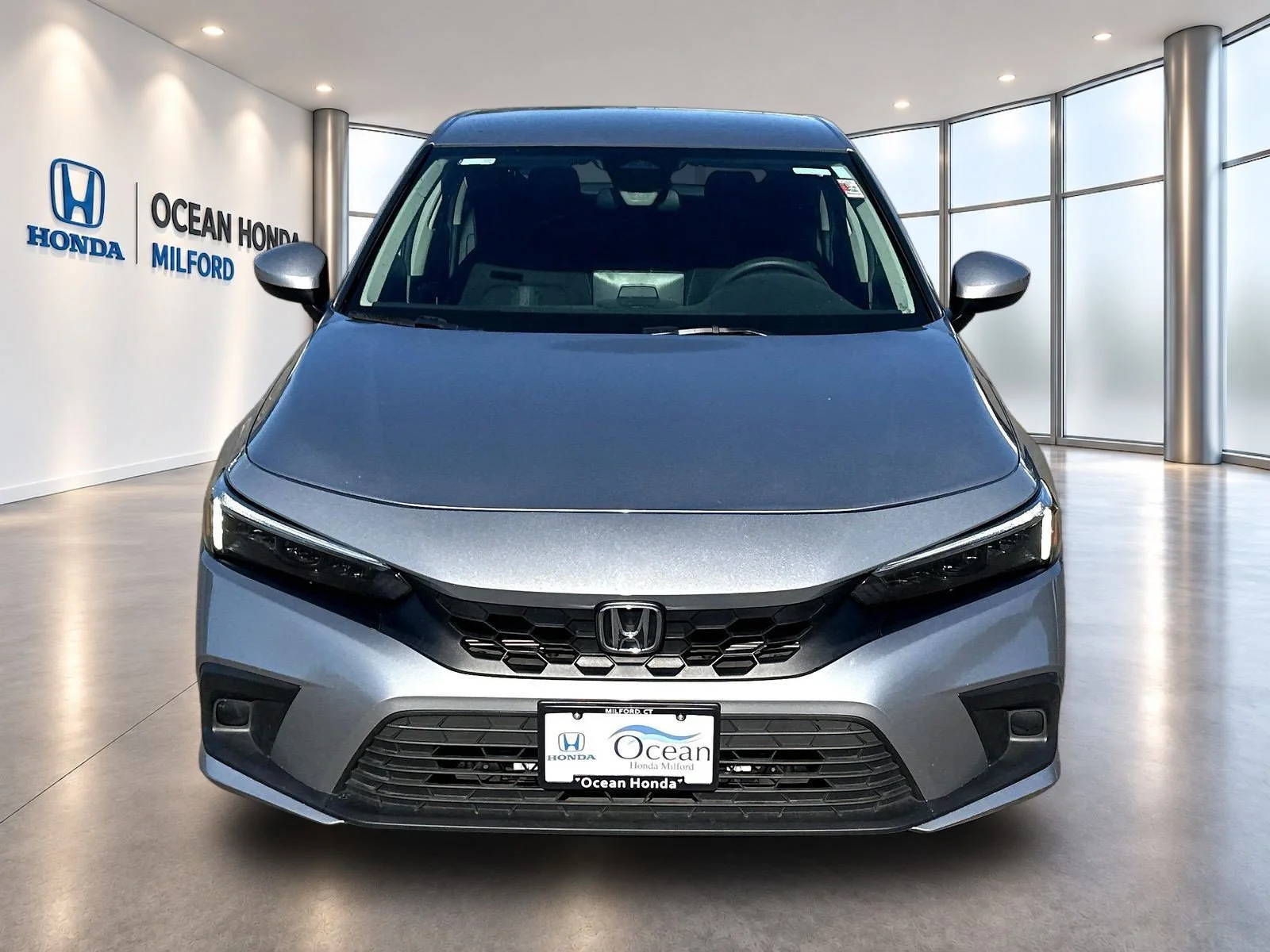 Used 2024 Lunar Silver Metallic Honda LX image 2