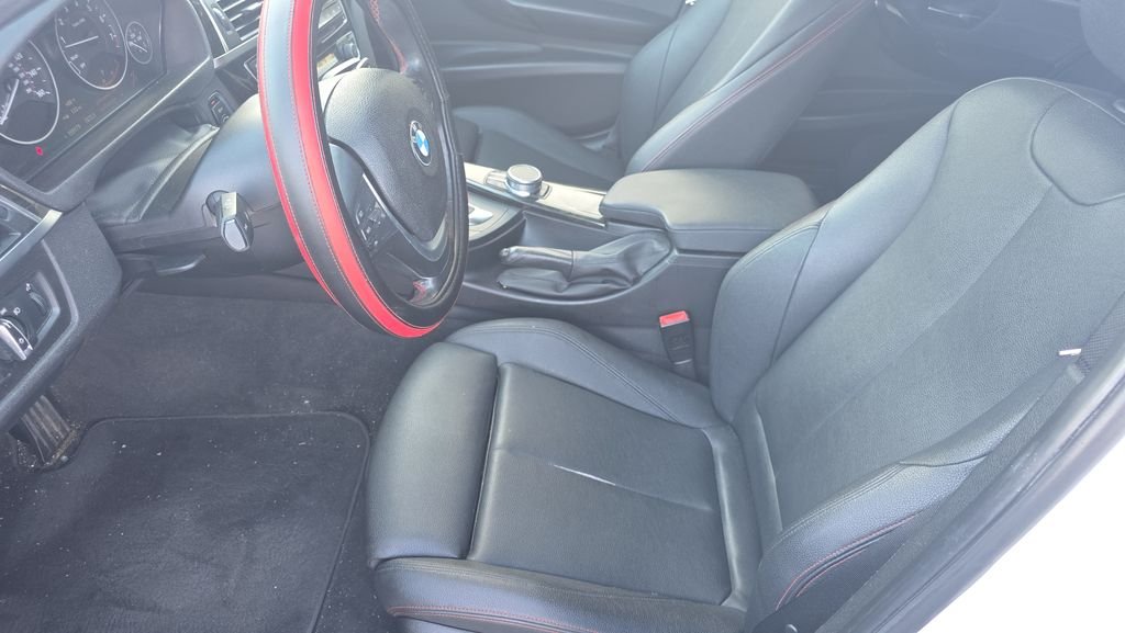 Used 2018 White BMW 330i image 15
