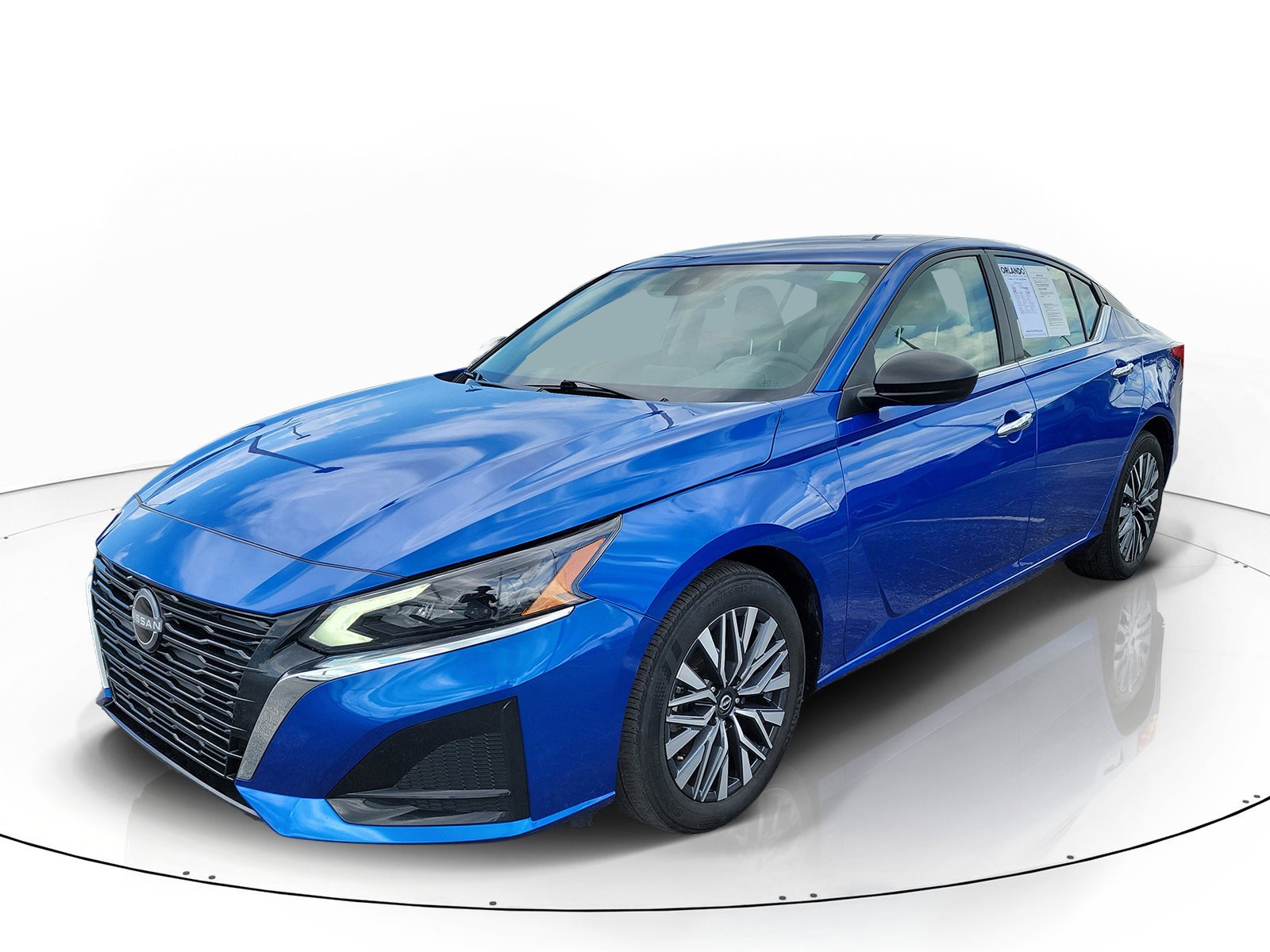 Used 2025 Bluestone Pearl Nissan SV image 2