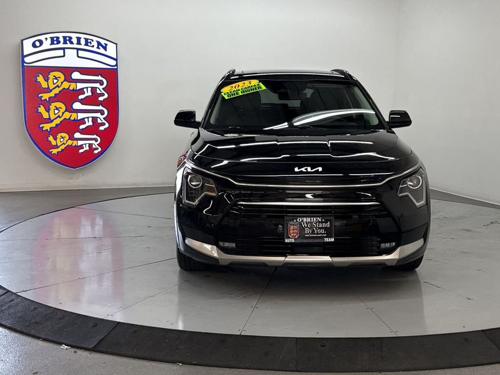 Used 2023 Aurora Black Kia EX Touring image 26
