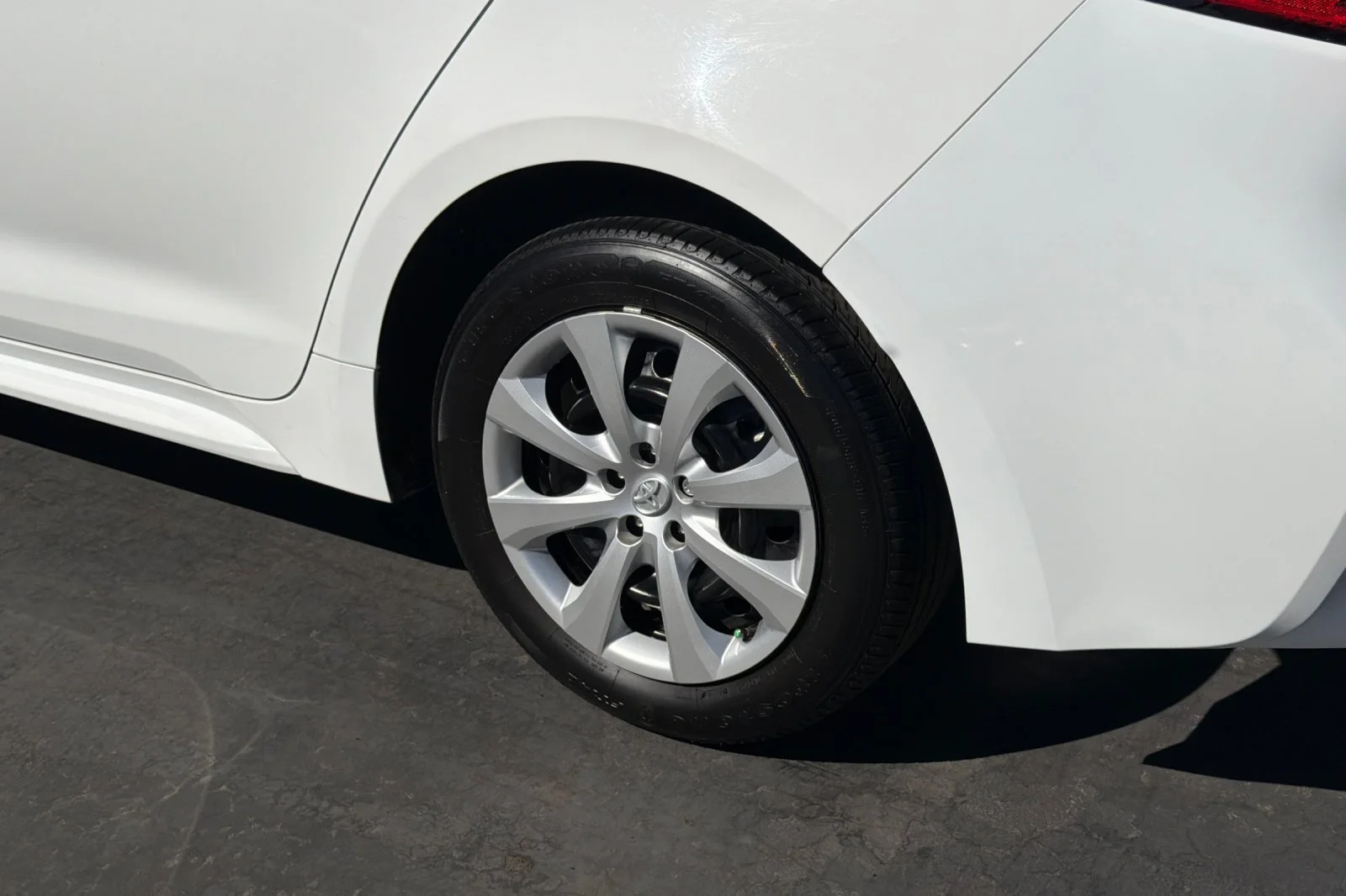 Used 2025 White Toyota LE image 4