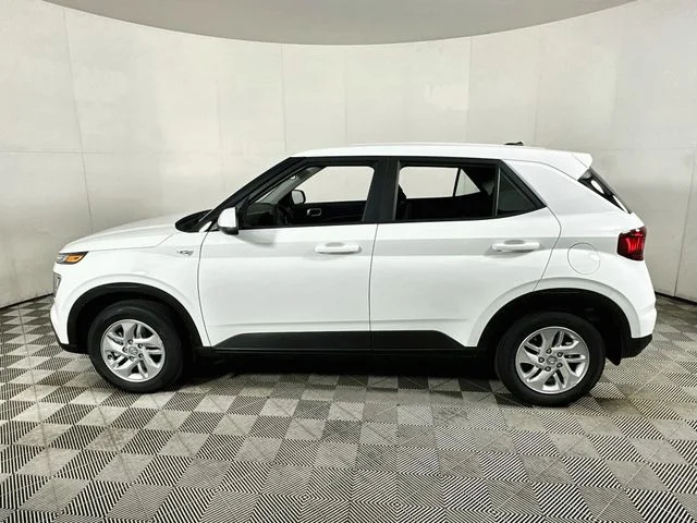 New 2026 Hyundai VENUE SE