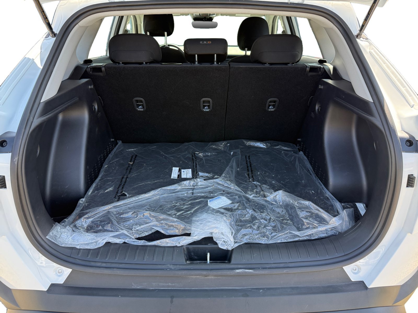 Certified Used 2026 Atlas White Hyundai SE image 17