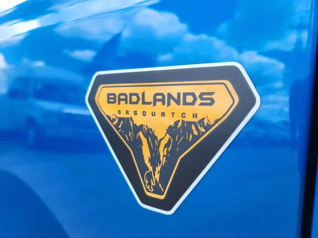 Used 2025 Blue Ford Badlands image 8