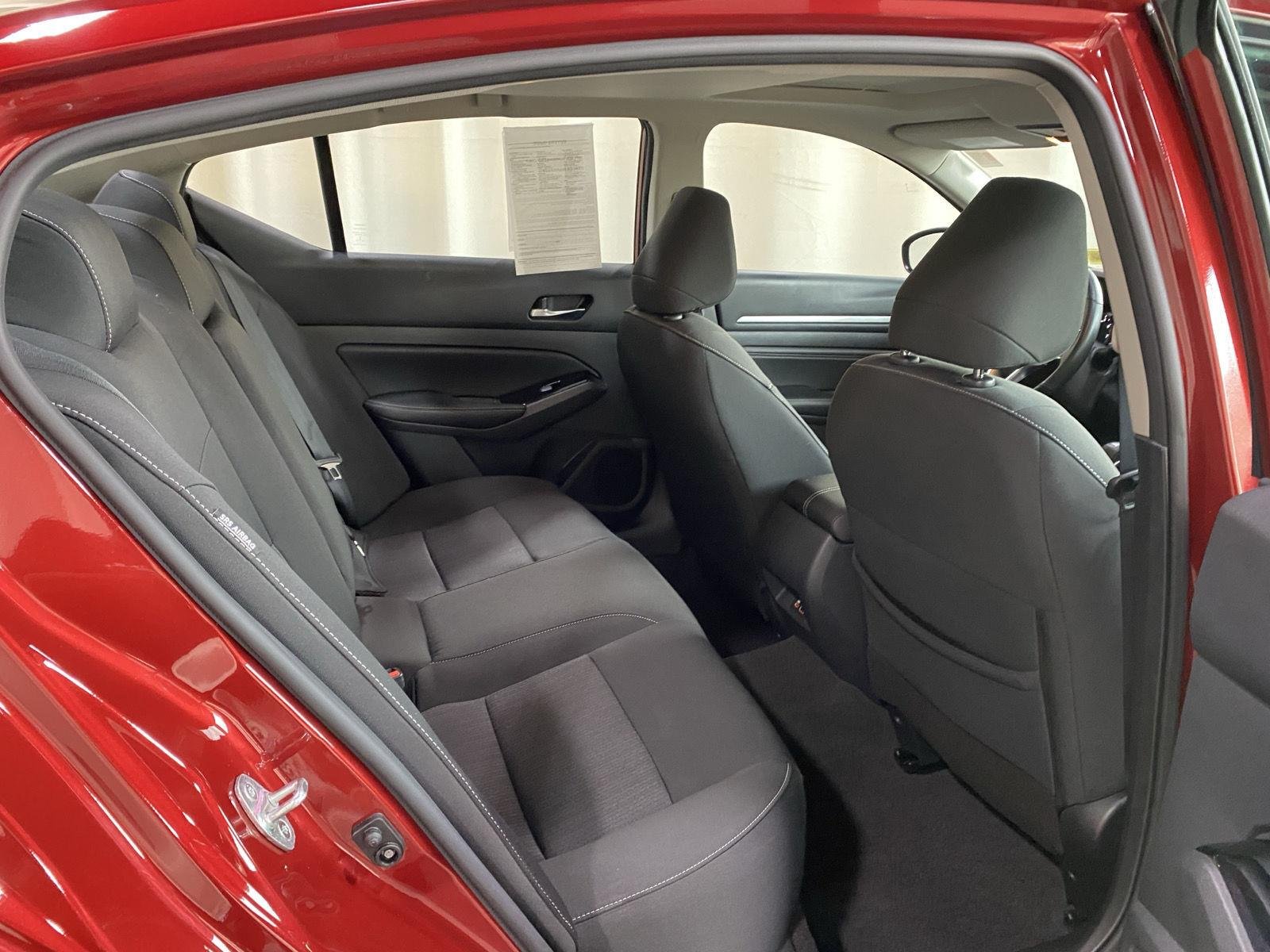 Used 2022 Scarlet Ember Tintcoat Nissan 2.5 SV image 12
