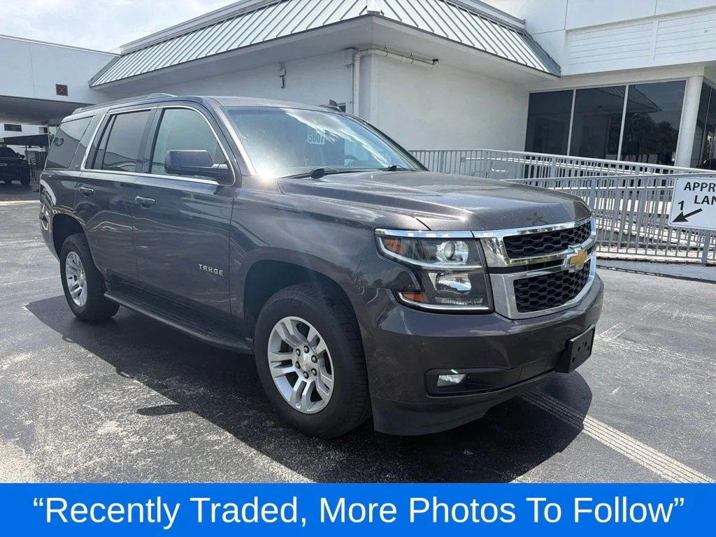 Used 2018 Gray Chevrolet LT image 1