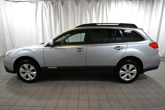 Used 2012 Silver Subaru 2.5i image 8