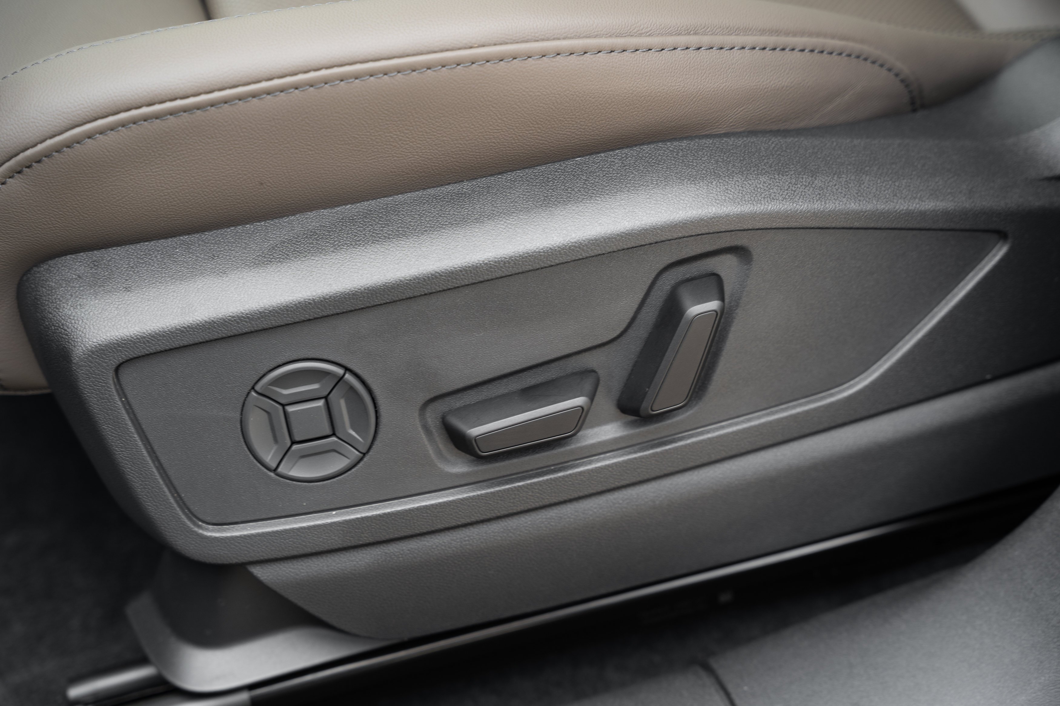 New 2026 Tambora Audi Premium Plus image 17
