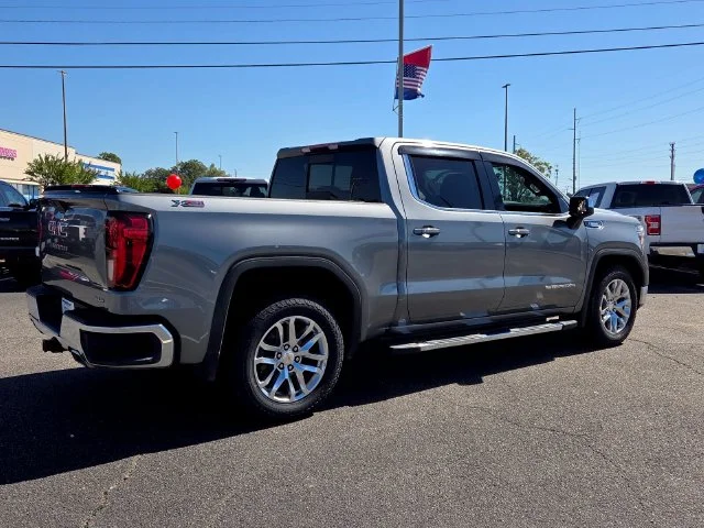 Used 2020 Gray GMC SLE image 9