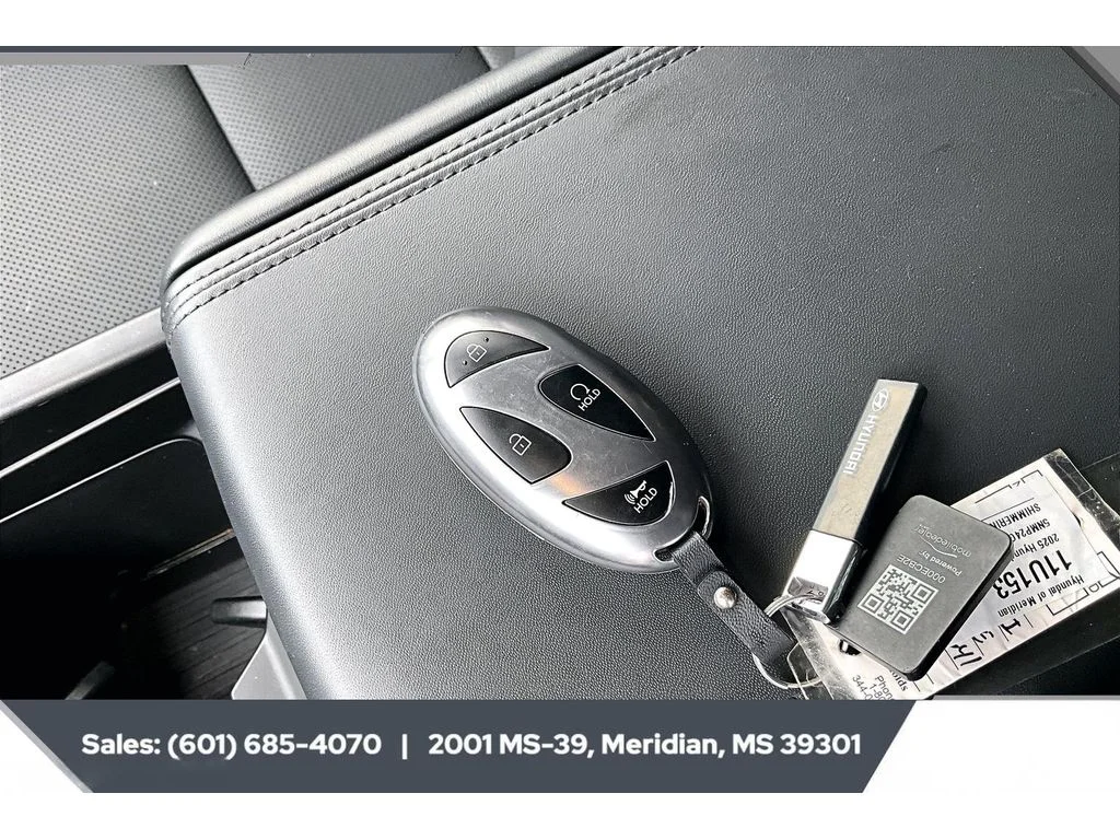 Used 2025 SHIMMERING SILVER Hyundai SEL image 9