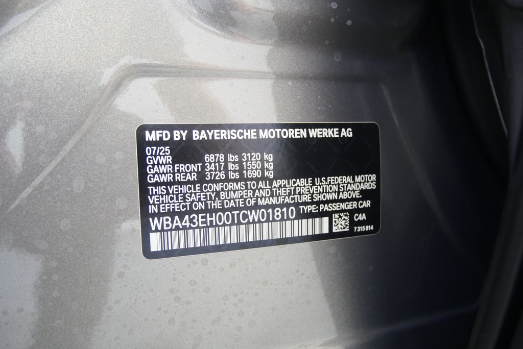2026 BMW 7 Series 750e - Photo 28