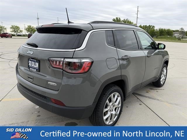 Used 2023 Sting-Gray Clearcoat Jeep Latitude Lux image 8
