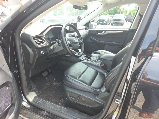 Used 2022 Black Ford Titanium image 3