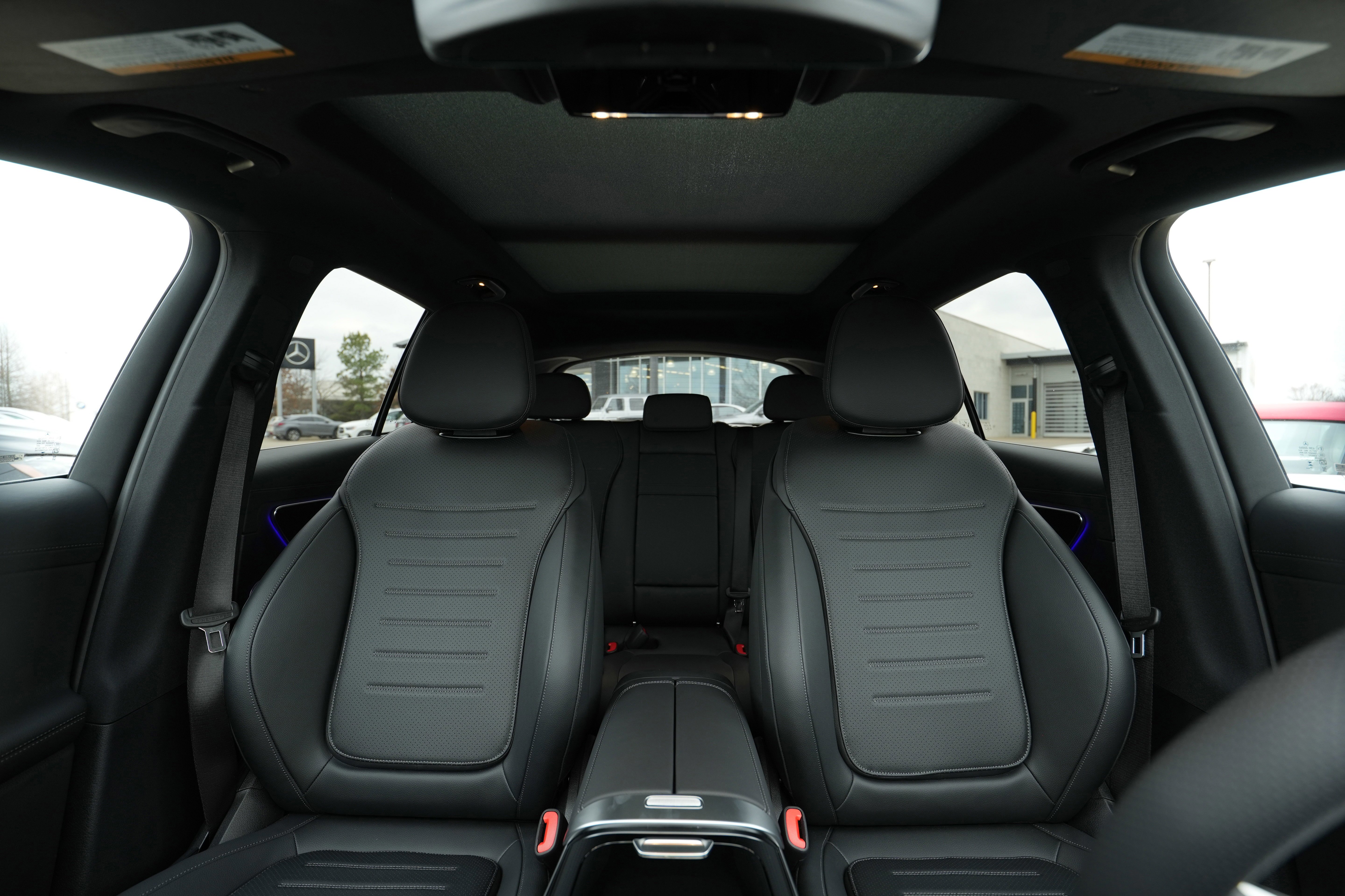 New 2026 Verde Silver Metallic Mercedes-Benz GLC 300 image 31
