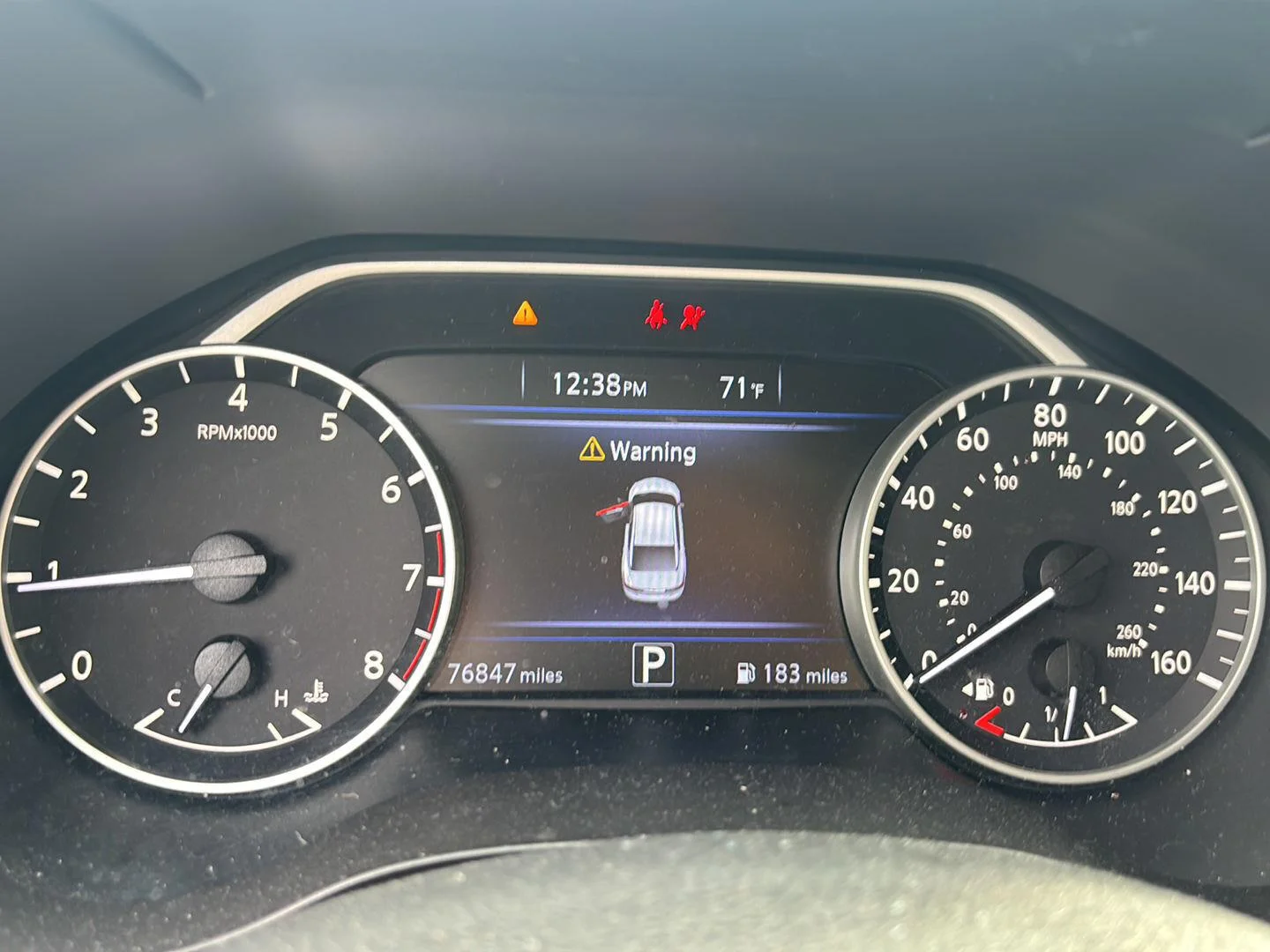 Used 2018 Pearl White Nissan S image 13