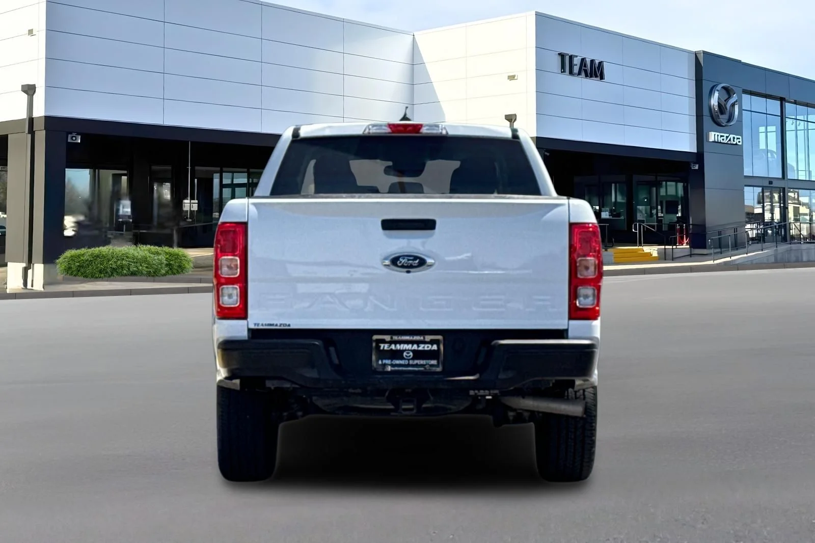 Used 2022 White Ford XL image 5