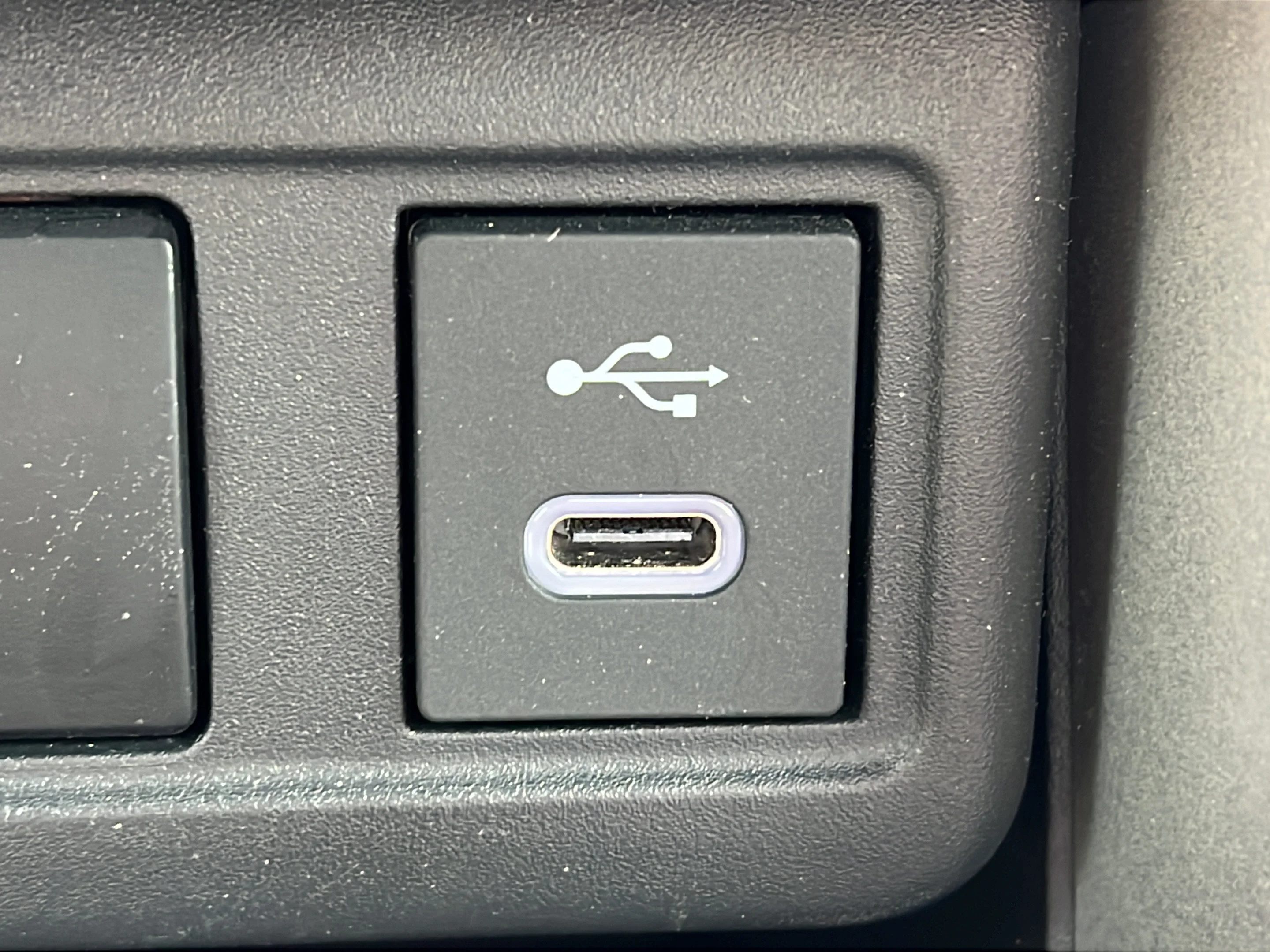 Used 2024 Pearl Toyota Hybrid S image 17