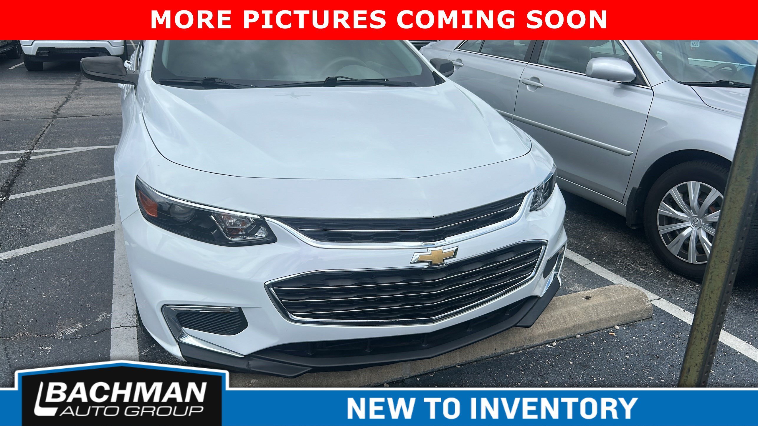 Used 2017 Summit White Chevrolet LS image 3