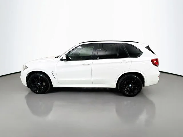 Used 2017 White BMW xDrive50i image 4