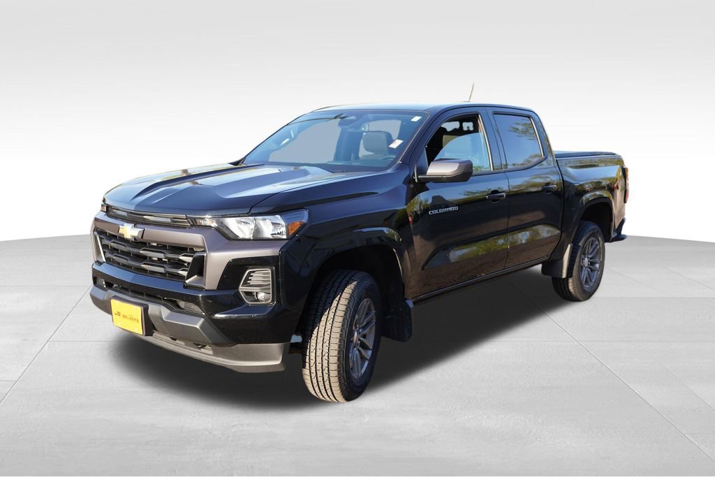 2023 Chevrolet Colorado LT - Photo 11