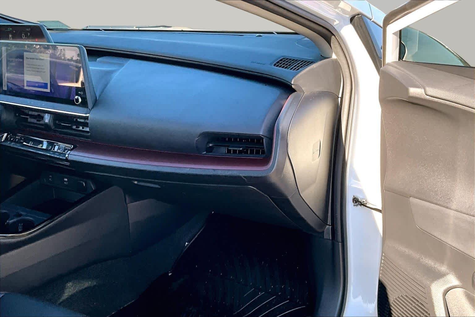 Used 2023 Wind Chill Pearl Toyota XSE Premium image 18
