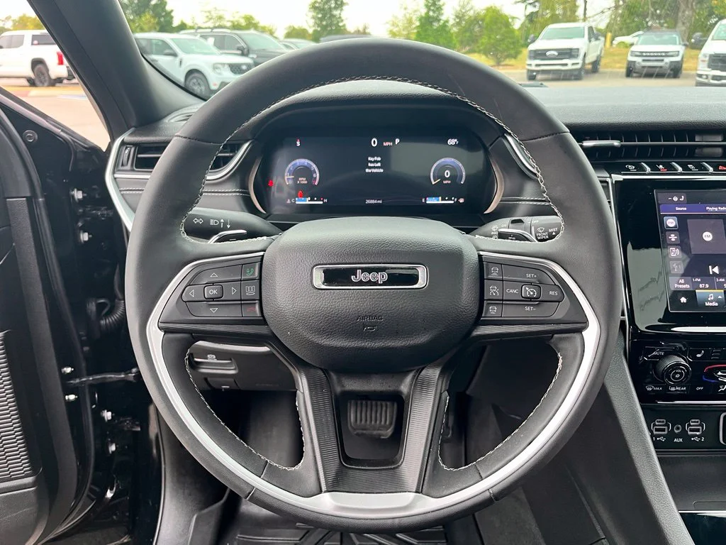 Used 2025 Black Jeep Altitude X image 22