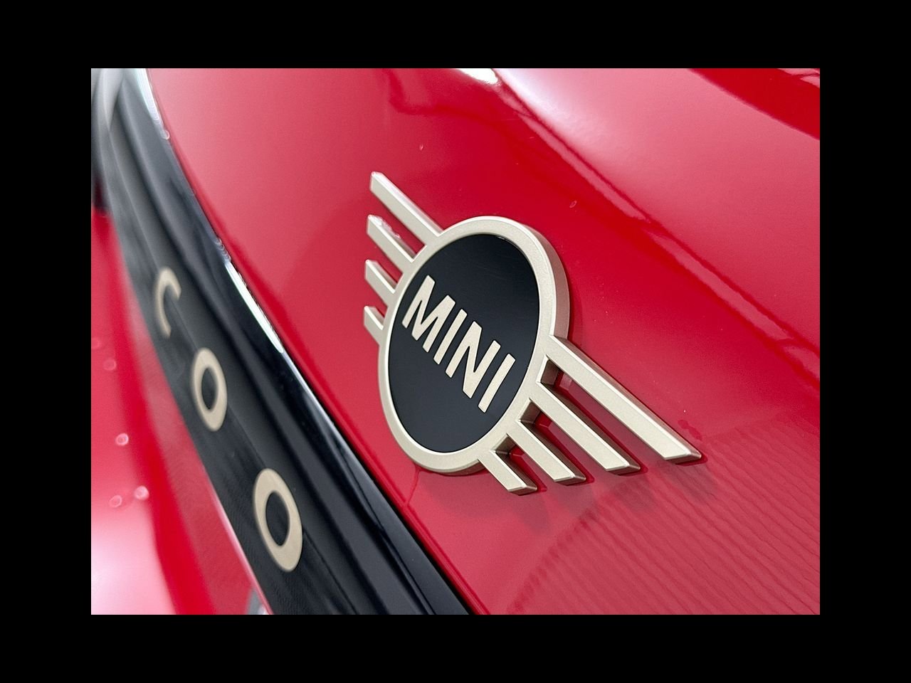 New 2026 Chili Red II MINI ICONIC image 21
