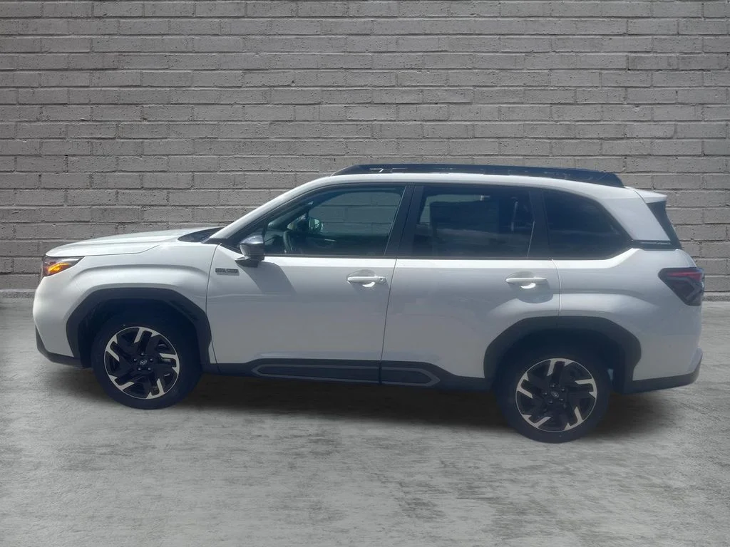 New 2026 CRYSTAL WHITE PEARL Subaru Limited Hybrid image 8