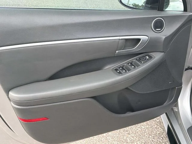 Certified Used 2022  Hyundai SEL Plus image 16