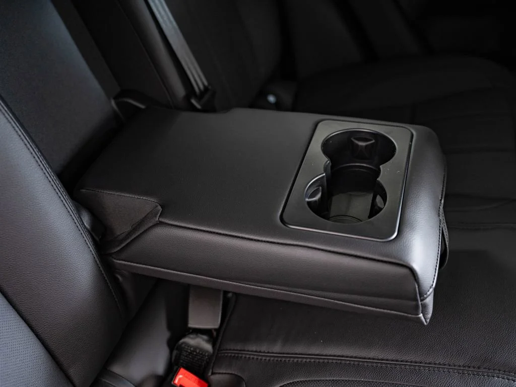 New 2026 Fuji White Land Rover Dynamic image 44
