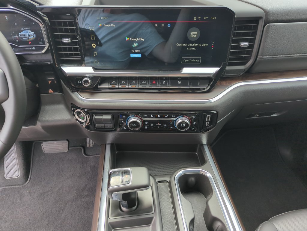 Used 2024 Silver GMC SLT image 23