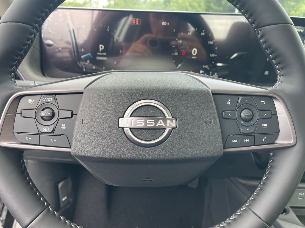 New 2027 Super Black Nissan SV image 14