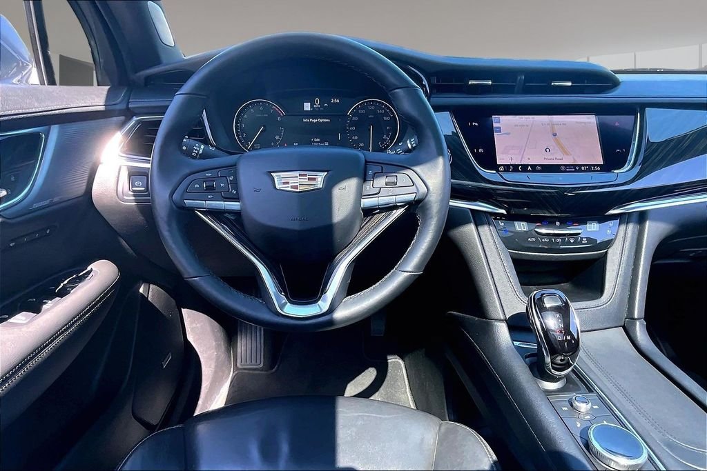 Used 2025 Silver Cadillac Premium Luxury image 5