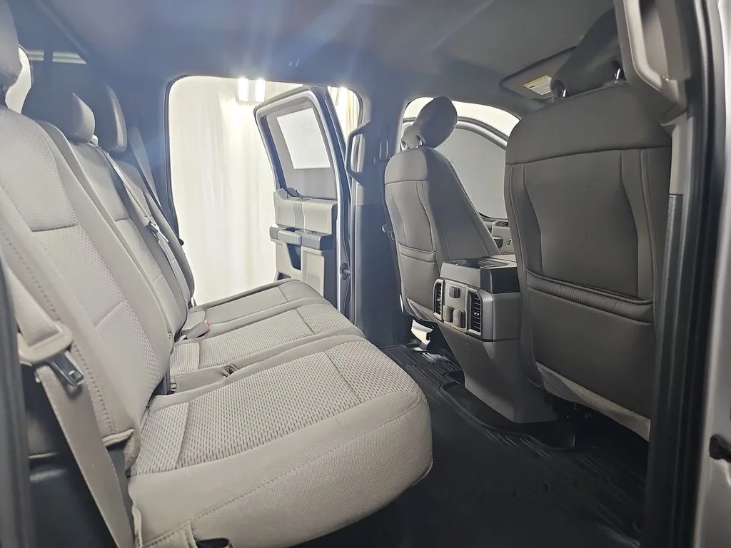 Used 2020 Silver Ford XLT image 14
