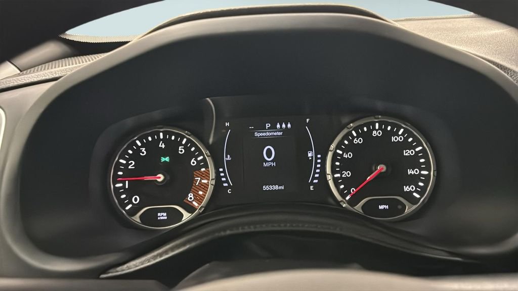 Used 2019 Green Jeep Latitude image 17