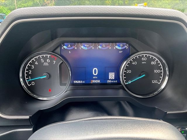 Used 2022 Silver Ford XLT image 25