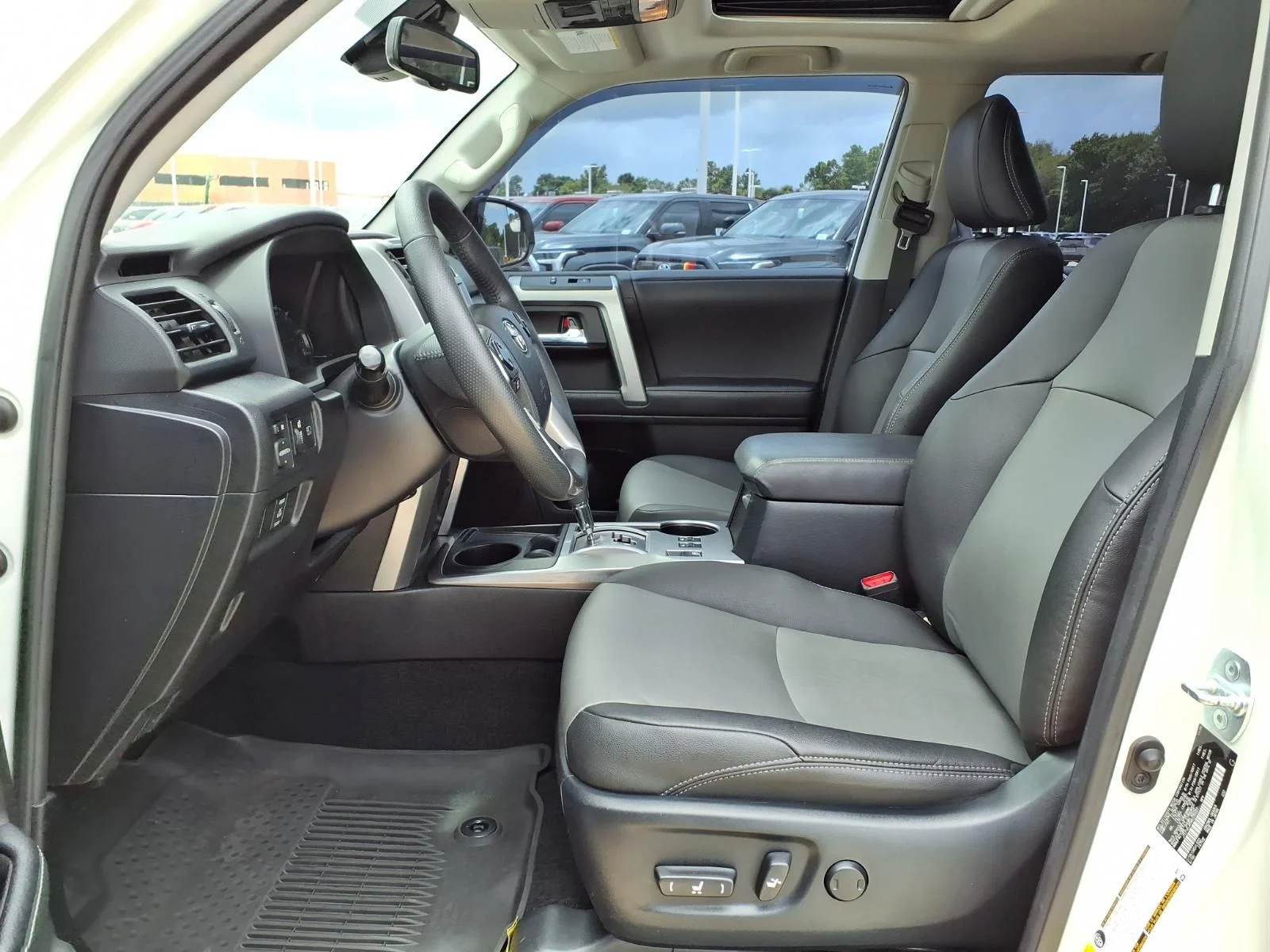 Used 2021 White Toyota SR5 Premium image 18