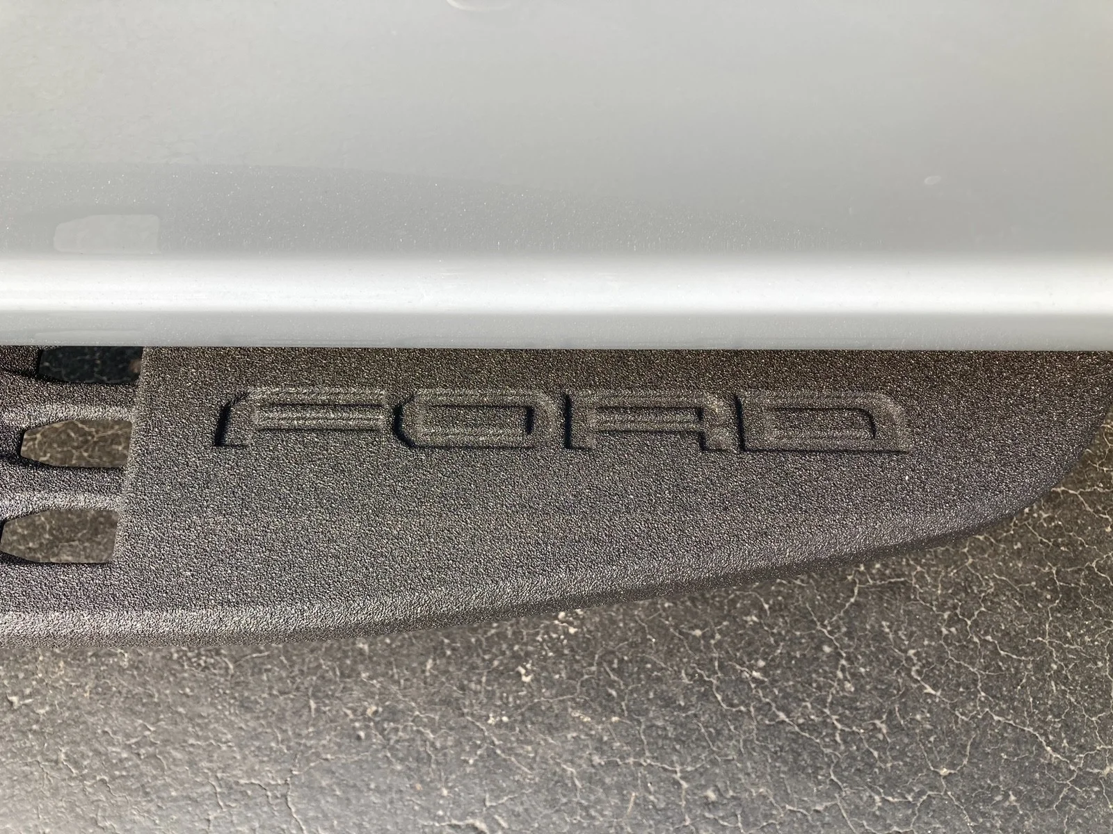 New 2026 Glacier Gray Metallic Tri-Coat Ford F-250® Lariat® image 11