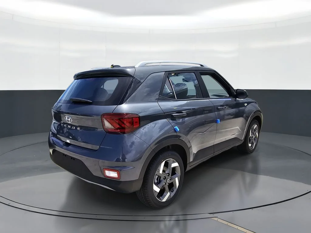 New 2026 Gray Hyundai SEL image 3