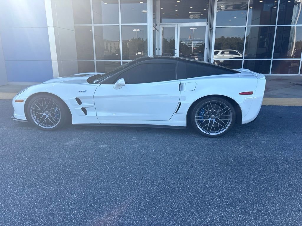 Used 2010 White Chevrolet ZR1 image 7