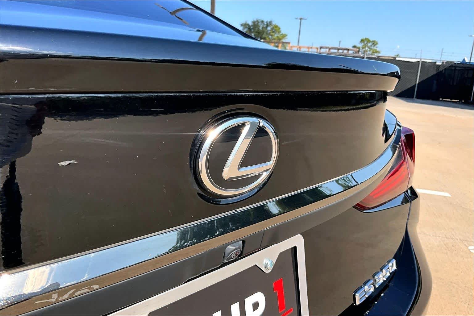 Certified Used 2024 OBSIDIAN Lexus F SPORT Handling image 29