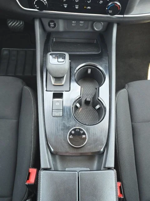 Used 2024 Gray Nissan S image 36