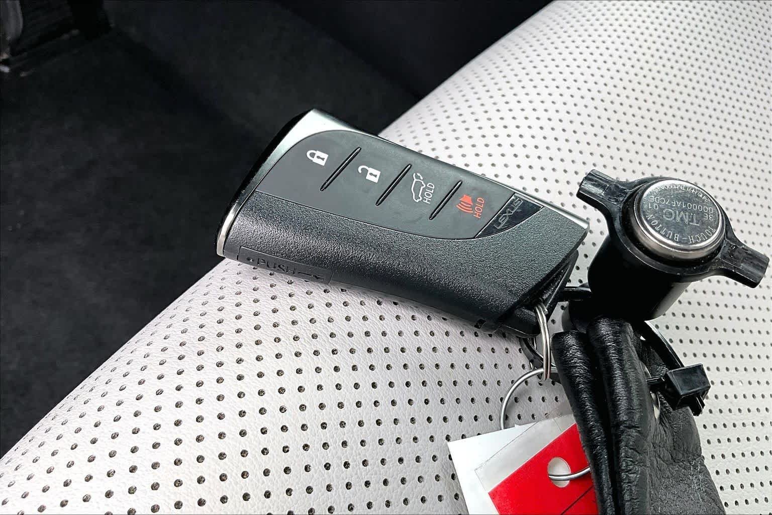 Used 2026 Iridium Lexus F SPORT Design image 15