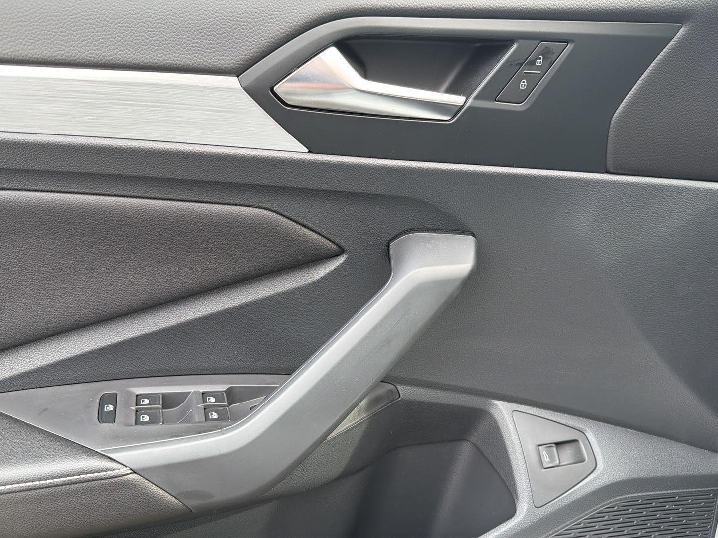 2026 Volkswagen Jetta Sport - Photo 13